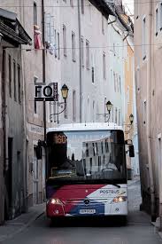 Der starkregen hat samstagnacht die feuerwehren in salzburg und in tirol gefordert. Datei Hallein Altstadt Brauerstrasse Bus Jpg Wikipedia
