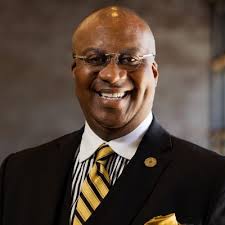 Sarah Breigle (@sstearns21)