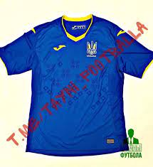 Перед початком чемпіонату європи з футболу збірна україни отримала нову форму, у якій востаннє joma оновлювала форму для збірної україни в липні 2020 року, перед виступами у лізі націй. U Merezhi Pokazali Variant Novoyi Formi Zbirnoyi Ukrayini Dlya Yevro 2020 á‰ Ua Futbol