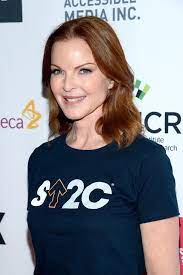 She has a net worth of $30 million as of 2020. Marcia Cross Desperate Housewives Star Spricht Uber Den Anal Krebs Gala De
