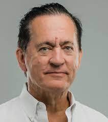 Christopher Staub's Instagram, Twitter & Facebook