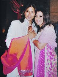 10 Bollywood Couples Who Didn T Mind The Huge Age Gap Between Them Laughingcolours Com She is an indian dancer, choreographer, film actress, television.