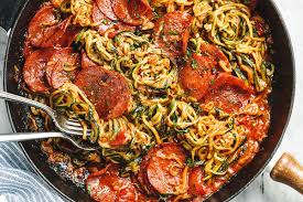 Mar 27, 2019 · this zucchini spaghetti recipe uses a simple marinara sauce, which is definitely both atkins and keto friendly but not the lowest carb option out there. Pizza Zucchini Noodles With Marinara Sauce Pepperoni Recipe Eatwell101