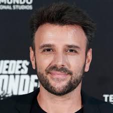 Watch Los misterios de Laura (2009) TV Series Free Online