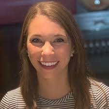 Stephanie Redfern's Instagram, Twitter & Facebook