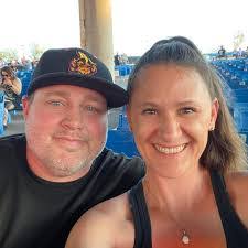 Laura Studebaker's Instagram, Twitter & Facebook