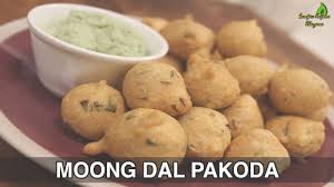 Moong Dal Pakode Indian Snacks Sanjeev Kapoor Khazana Indian Snacks Snacks Recipes
