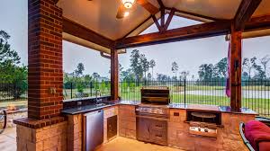 designing your outdoor kitchen in houston