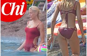 Giuseppe conte è alto 176 cm e pesa 78 kg, per cui un fisico alto ed asciutto. Olivia Paladino La Fidanzata Del Premier Giuseppe Conte Palcoscenico