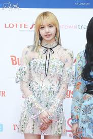 Blackpink Lisa S Stuns Crowd With Her Beauty In See Through Dress Koreaboo Blackpink Fashion Blackpink Lisa Lisa Blackpink Wallpaper