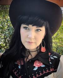 Colette Jones (@colettejonesmusic) • Instagram photos and videos