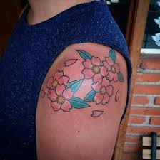 People get the cherry blossom tattoo because of the symbolism it represent s. 250 Japanese Cherry Blossom Tattoo Designs With Meanings Symbolism 2021