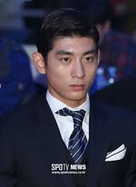 키움 히어로즈 이정후는 2021년 4월을 만족스럽지 못하게 보냈다. ì´ì •í›„