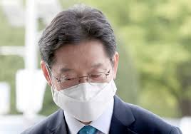 베타 테스트를 거치면서 약 1년 정도 지난 결과, 그린닷을 이용해 메뉴를 쉽게 접근할 수 있도록 하였고 상단 탭을 섹션(주제)별로 나눠서 이용자가 쉽게 접근할 수. 1nbsu48wkvccrm