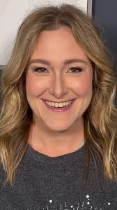 It is always an extra special honor for me to be asked to do makeup for  another industry professional! Today I was so happy to do makeup for the  lovely and incredibly talented Sonia @im.sonia.rae of ...