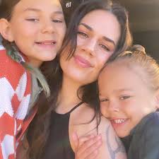 Bitch please I'm a witch 🧹🪄🕯️💎