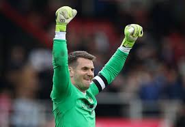 Tom heaton gives us an insight into the life at aston villa and the excitement & challenges of being a pl goalkeeper! Aston Villa Keeper Heaton Rejects New Contract To Agree Man United Terms