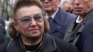 Ana Mureşan a leşinat din nou la o conferinţă de presă susţinută de  C.V.Tudor