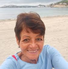 Im Rahmen der "Öko-Aktionswochen" stellt Madeleine Becker, bekannt als  @frau_freudig auf Instagram, am 24. Oktober um 20 Uhr im Kornhaussaal der  Stadtbücherei Ravensburg ihr neues Buch "Hin und weg" vor. 📘 In