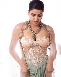 Sai Dhanshika | 🌸 📸 @puchi.photography 👗 @keerthysampath Outfit  @rehanabasheerofficial & @aram_offl Jewellery @avyaali 💇‍♀️  @rajesh_chinchili... | Instagram