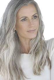 This Makes Me Want To Let My Grey Hair Grow In And Color The Rest A Darker Grey Love This Hair And Color S Womens Hairstyles Hair Styles Gold Hair Colors