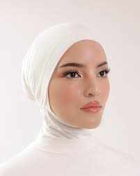 Ciput Tali dan Bandana juga Inner Manset terbaru dari Shi by Shireen udah  bisa dicheckout skrg ya #Shisters! 😍 Ini sih must have items bgt! Karna  bahannya super enak, nyaman, menyerap keringat