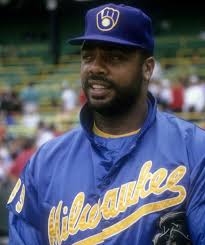 Milwaukee Brewers sign free agent Dave Parker