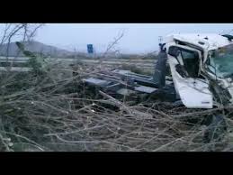 Noutăți de ultimă oră despre accidente care au avut loc în lume și în țară. Video Espectacular Accidente Al Caer Un Camion Por Un Desnivel En Jaen Hora Jaen
