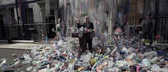 Latest news and campaigns from boris johnson, conservative mp for uxbridge and south ruislip. Greenpeace Lasst Boris Johnson In Plastikmull Untergehen Page Online