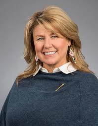 Cindy Miles's Instagram, Twitter & Facebook