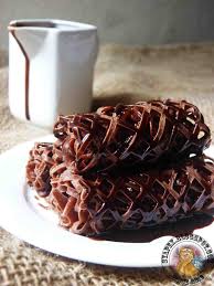 Ini dia ide cemilan paling simple bikinnya, ga pake oven, mixer or kukusan. Syapex Kitchen Roti Jala Sos Coklat