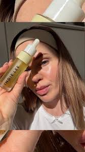 Coming out of winter and being freshly postpartum my skin was needing some  extra support, and this @indie_lee Daily Vitamin Infusion couldn’t be more  perfect. Bringing nutrients and moisture for a ...