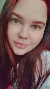 Does anyone else do this when they ears itch and the piercing is new😭