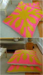 See more ideas about floor pillows, pillows, amy butler fabric. 22 Easy Diy Giant Floor Pillows And Cushions That Are Fun And Relaxing Diy Crafts