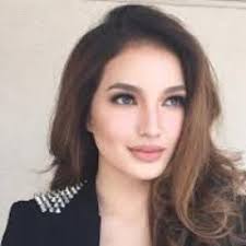 Kate Vasquez (@123katevasquez)