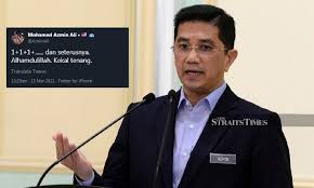 Azmin ali optimis hubungan diperkukuh. Azmin Azwan Avoid Each Other At Klang Gate Polling Centre