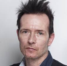 911 call reveals fear, shock of bandmates who found Scott Weiland's body