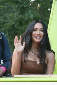 Megan fox is setting the record straight. Megan Fox Hawtcelebs