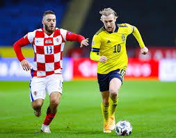 Born in sweden to macedonian parents, kulusevski joined atalanta's youth sector in 2016: Sweden Croatia Uefa Nations League Uefa Com