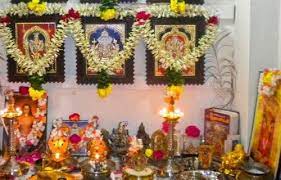 வீட்டு பூஜை அறையில் நாம் கவனிக்க வேண்டிய சில விதிமுறைகள்!