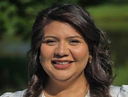 Janet Solano's Instagram, Twitter & Facebook