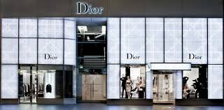 Dior Homme Reopens Their Newly Renovated Flagship Store In New York City Cool Retail Store Design Interior Retail Design