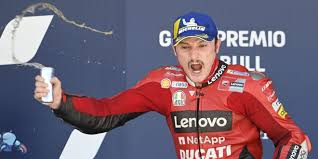 Posisi kedua atau di belakang miller ada. Heute Abend 30 Bier Jack Miller Nach Erlosendem Sieg In Jerez