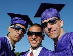 School holds 37th commencement