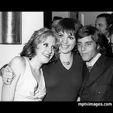 It S Nationalsiblingsday Shown Here Lorna Luft Liza Minnelli And Joey Luft See Celebrity Family Photos On Mpt Liza Minnelli Lorna Luft Celebrity Families