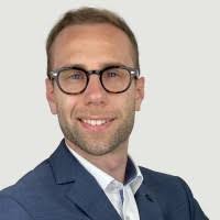 50+ perfiles de «Bickel»