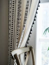 Customisez vos fenêtres avec ces rideaux et apportez le petit plus qui fera toute la différence à votre décoration d'intérieure. 1 Piece Rideau A Franges A Motif Geometrique Mode En Ligne Shein France
