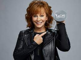 Apr 13, 2020 · reba mcentire also became a stepmother to narvel blackstock's three older children, shawna, chassidy, and brandon. Reba Mcentire Age Body Son Married Husband Divorce Family Bio Networth Height Salary