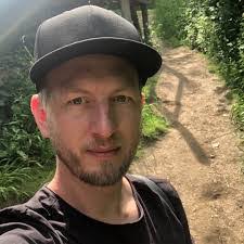 Marc Eden's Instagram, Twitter & Facebook