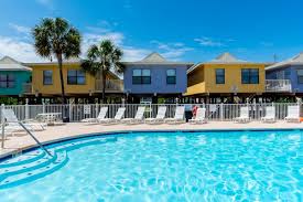 How many hotels that accept pets will i find in gulf shores? 10 Awesome Pet Friendly Airbnbs In Gulf Shores Alabama Navigate Content